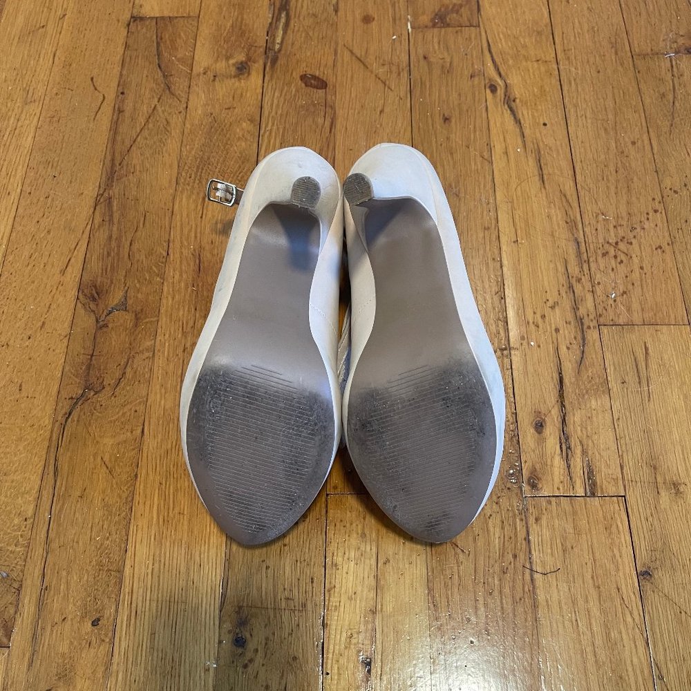 Qupid Nude Round Closed Toe Platform Heels with Ankle strap - Picture 7 of 7
